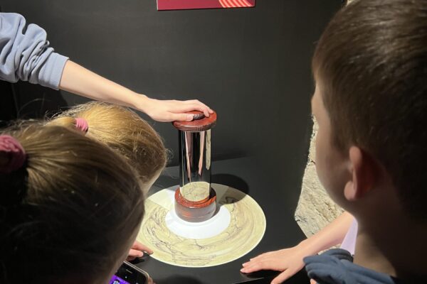 20260417_100136013_iOS